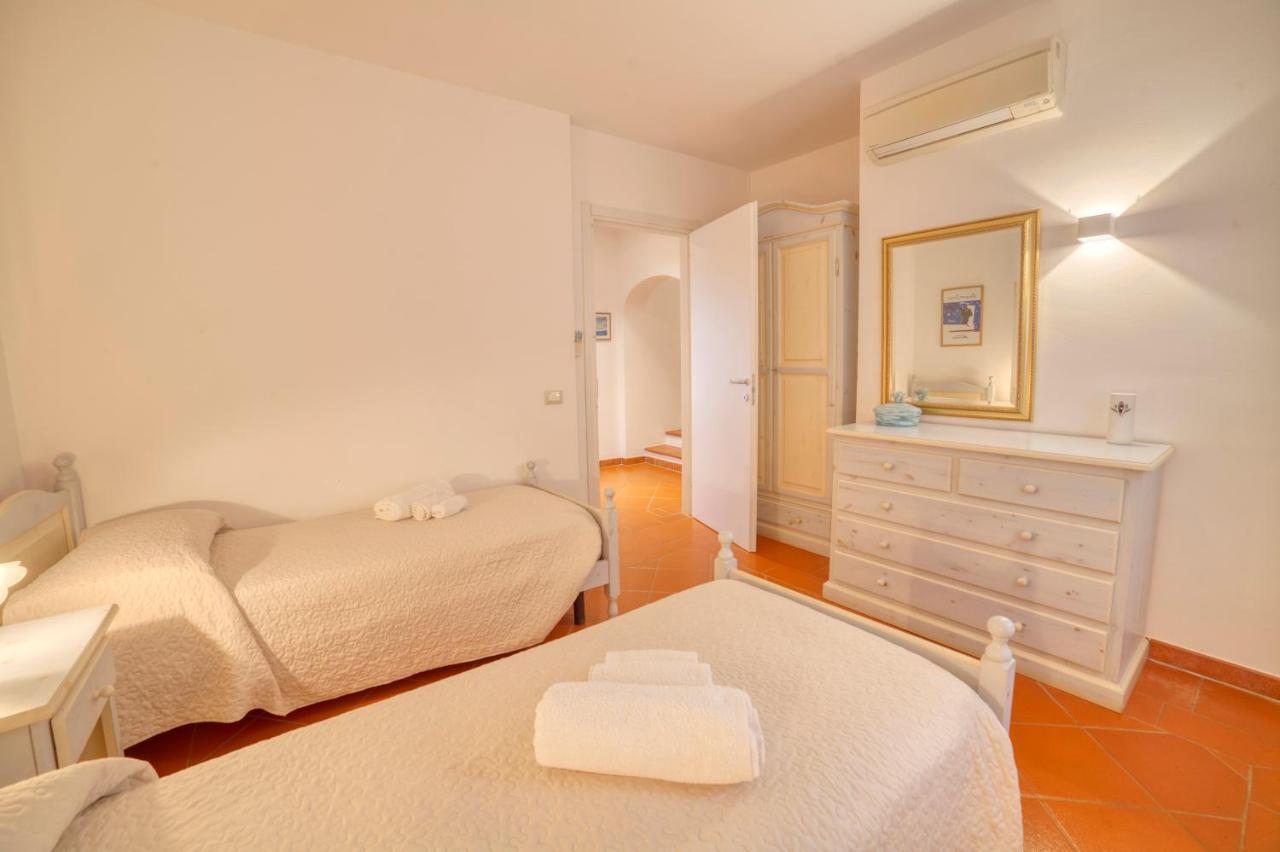 Hibiscus Villa Stintino